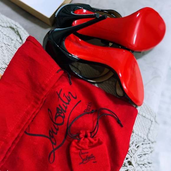 *Brand New* Size 38 (US 7) Louboutin Heels - Picture 1 of 6